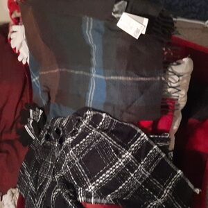 BUNDLE WINTER SCARVES OverSized SHAWL GLOVES Plaid Cashmere Feel New 1w/tag